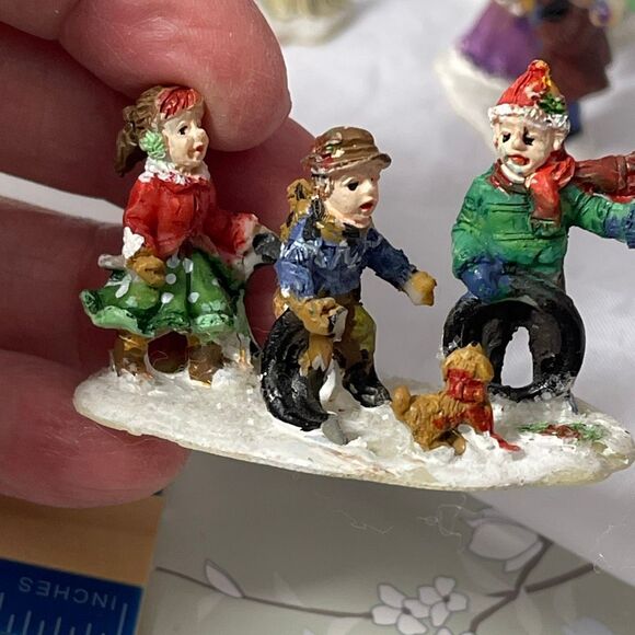 VTG Cobblestone Corners Country lot of 9 characters & lamp,1 lamp top broke - Picture 8 of 12